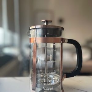 NEW 18oz French Press